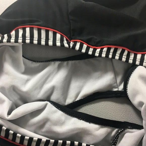 Black White Red XL Bikini Bottom Extra Large Black White Red Decorative Buttons - Picture 5 of 6